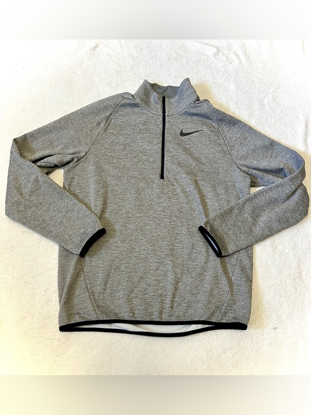 Nike Dri-Fit Grey Therma Quarter Zip Sweatshirt - Medium